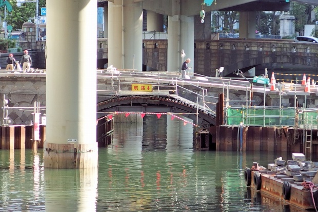  日本橋川・常磐橋の復旧工事