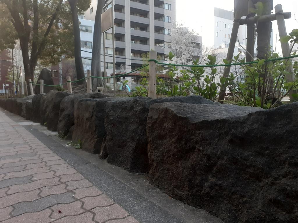  石も時代の語り手！越前堀跡に見た江戸の町