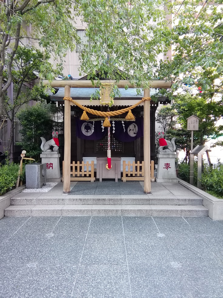茶ノ木神社 人形町駅から行ける、静かな佇まいの神社　⑧
　～　茶ノ木神社　～ 