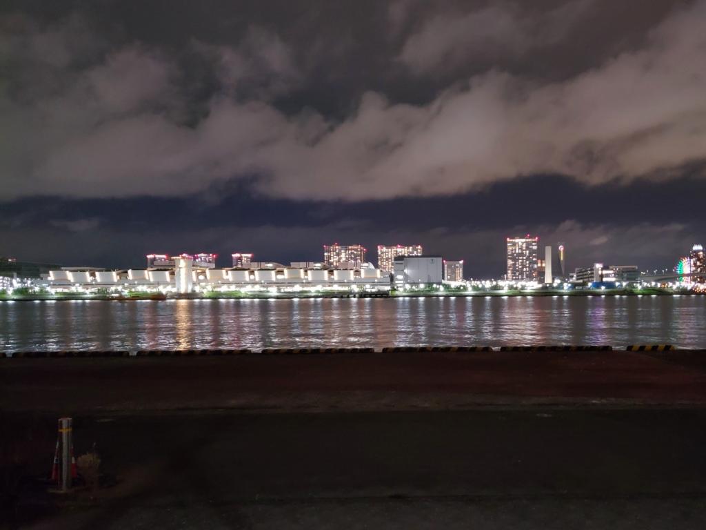 夕方からの晴海埠頭客船ターミナルは夜景がとても美しいです。
