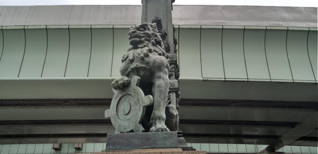 橋の四隅：獅子像 重要文化財【 日本橋 】の魅力
