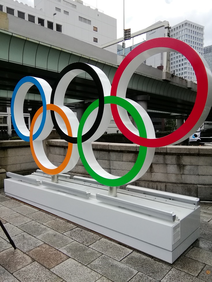  東京２０２０オリンピック・パラリンピック
　聖火リレートーチの展示
　　　～　中央区　～