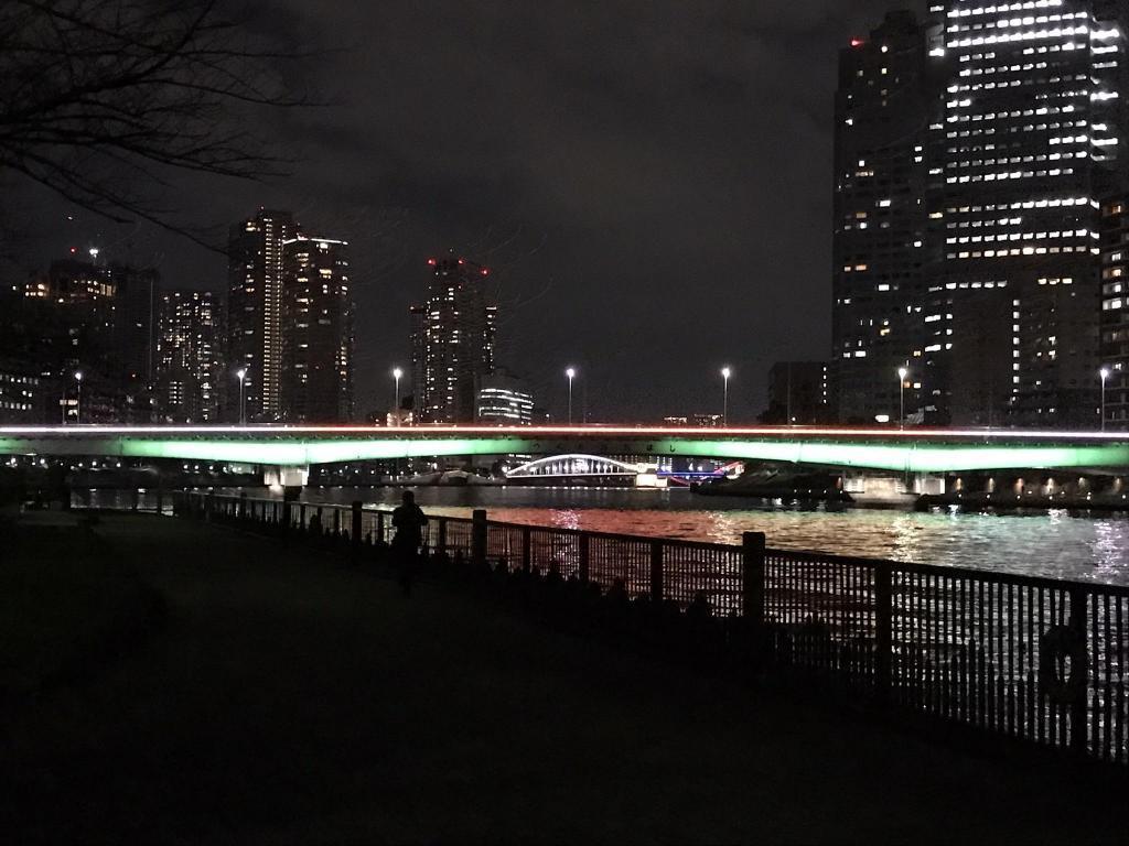  隅田川の12 橋が現在ライトアップ