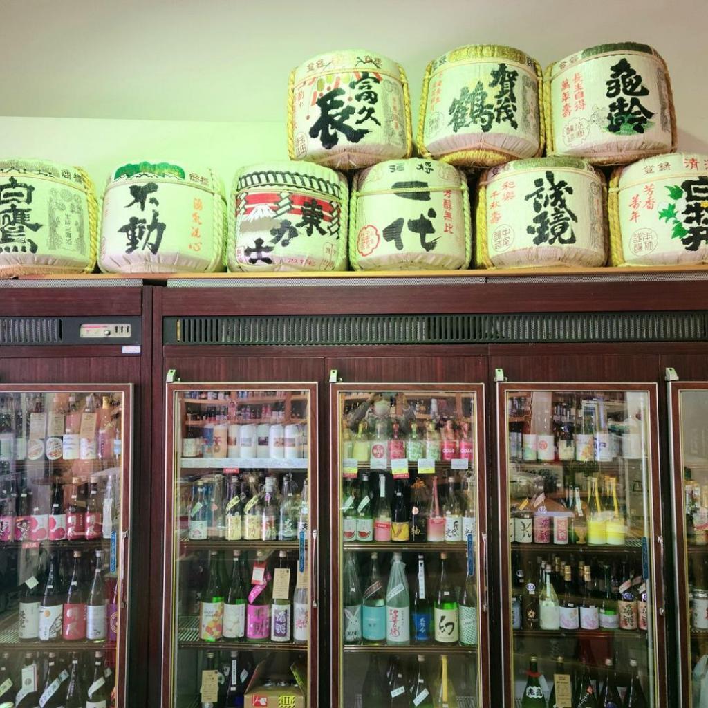  新川で100年、四代続く老舗酒屋「今田商店」