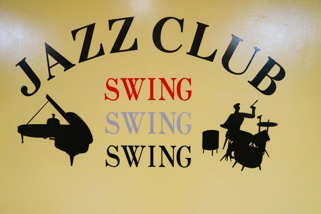銀座Swingへのアクセス 創業48周年！老舗のJAZZ CLUB「銀座Swing」
銀座インズ2-2FでJazzに酔う