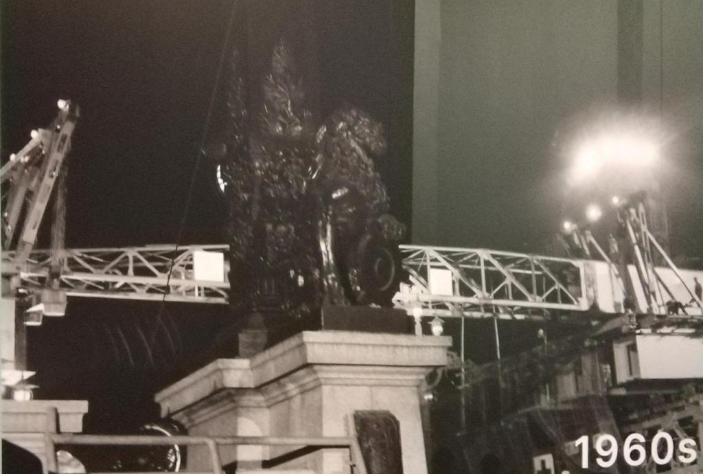 １９６０年の日本橋　③ 映画「祈りの幕が下りる時」
　キーとなる１２の橋、ご紹介します　⑧
　　ー　８月　江戸橋　ー