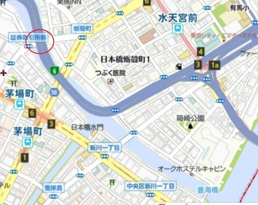鎧橋 映画「祈りの幕が下りる時」
　キーとなる１２の橋、ご紹介します　⑨
　　ー　９月　鎧橋　ー