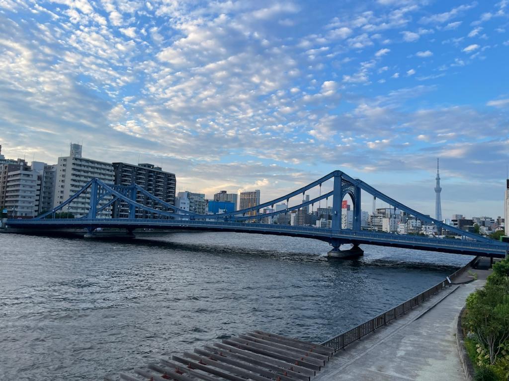  秋の気配と清洲橋