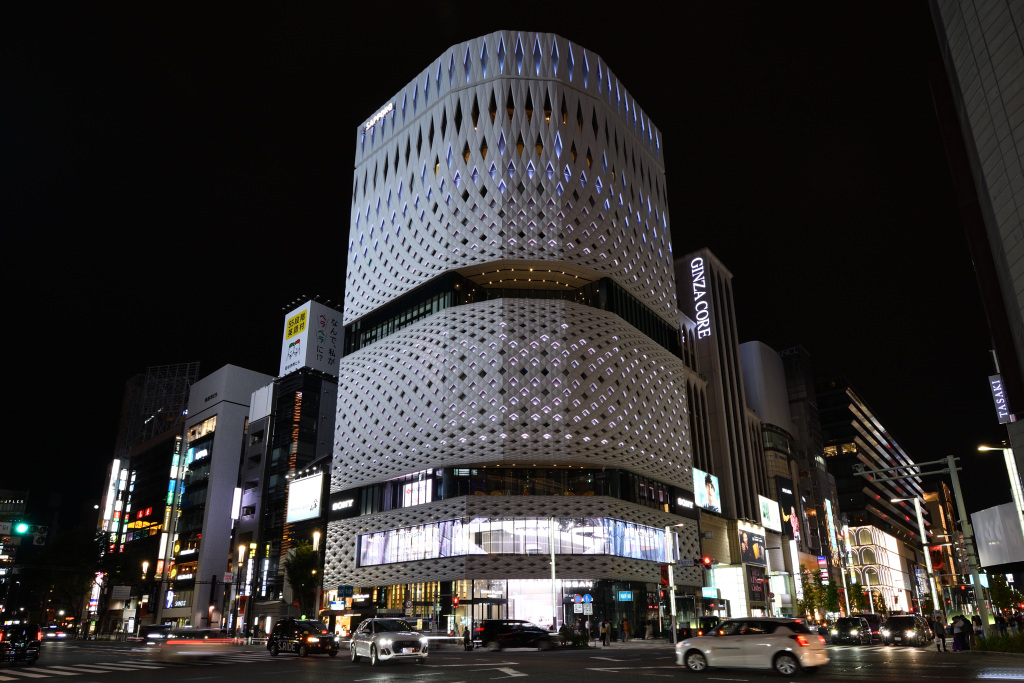  Beautiful Night Views of Ginza