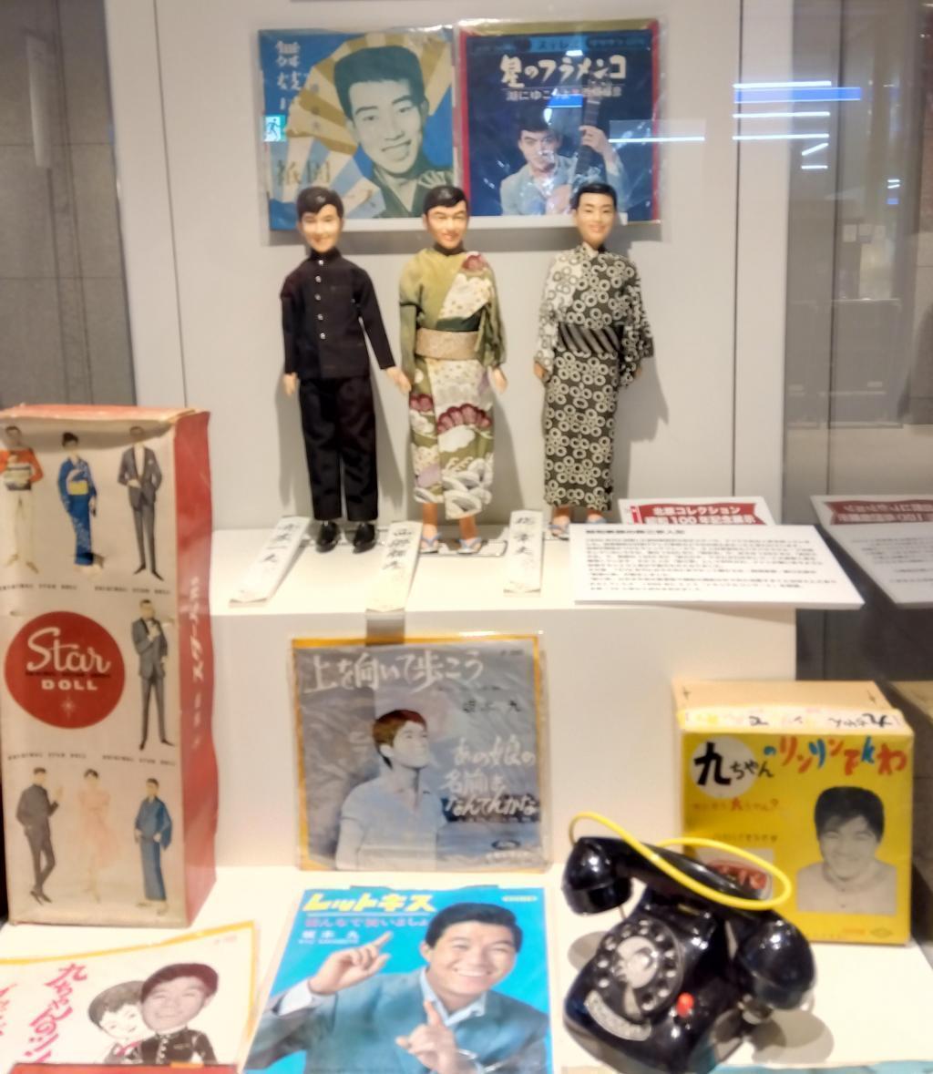 御三家のフィギュアもご覧になれます 北原コレクション　～昭和の音楽とスタアたち～展　６月２７日まで