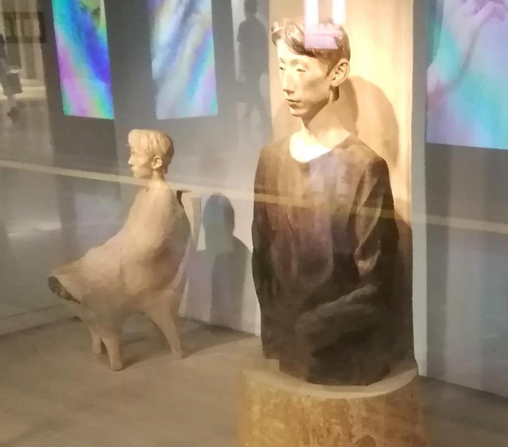  移動する視点、通路の彫刻
　　～　メトロ銀座ギャラリー　～