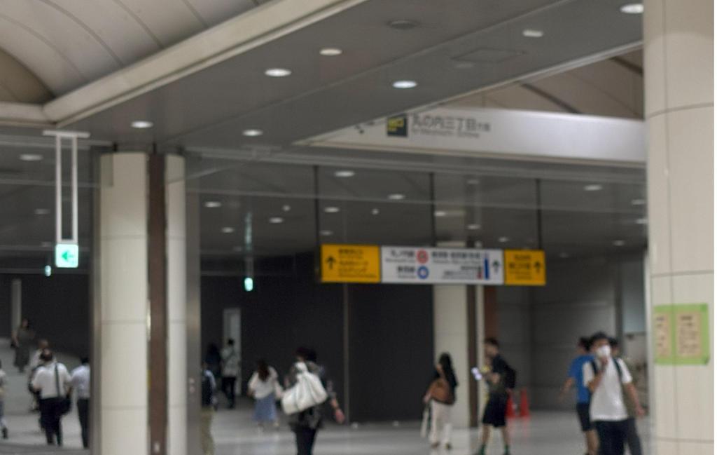  中央区地下道。運動不足をここで補う？