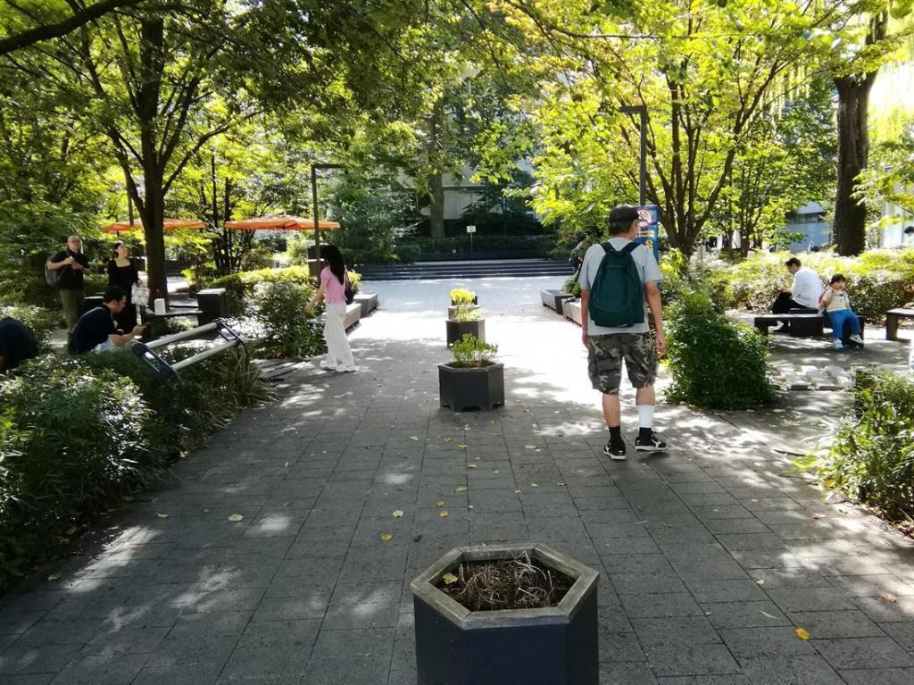 数寄屋橋公園 銀座は今日も酷暑
　　p.s.　ロバート・レッドフォードさん逝去
　　～　区境の風景　③　～