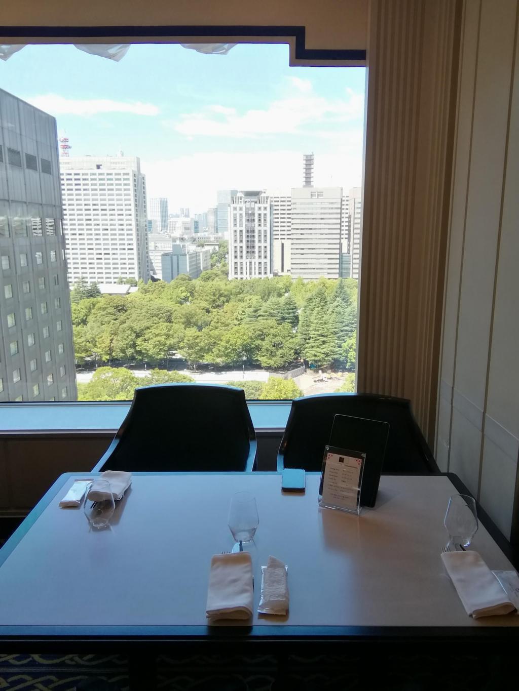 今回の用向きは・・・ 銀座は今日も酷暑
　　p.s.　ロバート・レッドフォードさん逝去
　　～　区境の風景　③　～