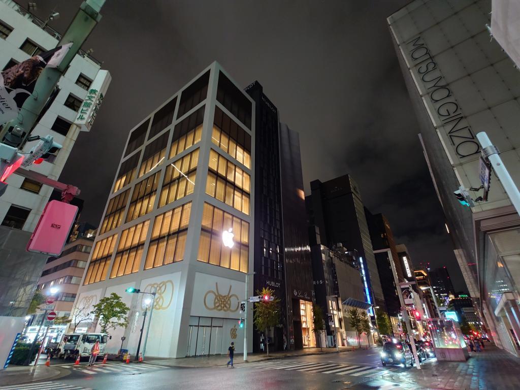 Apple銀座が銀座3丁目に帰ってきます！ Apple銀座が銀座3丁目に帰って来ます！
(銀座8丁目の店舗を見れるのは9月22日まで！)