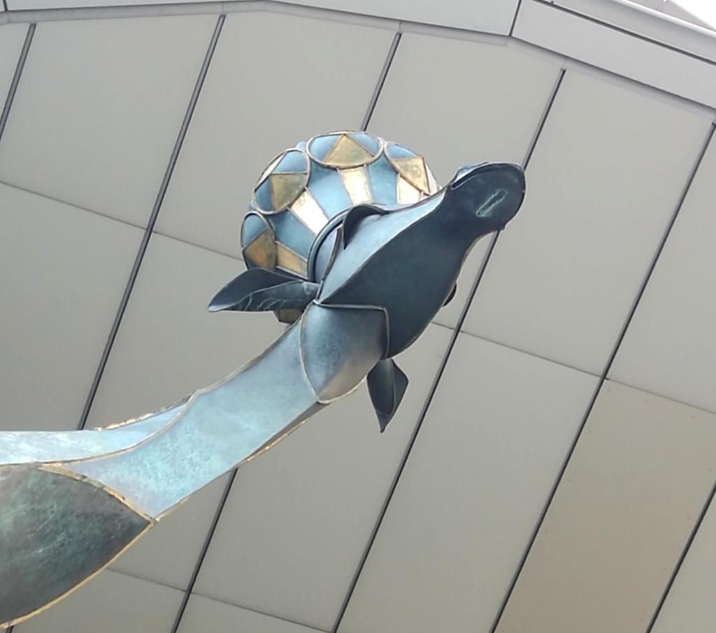  日本橋の麒麟像、八重洲のキリン像
　　～　キリン繋がり　～