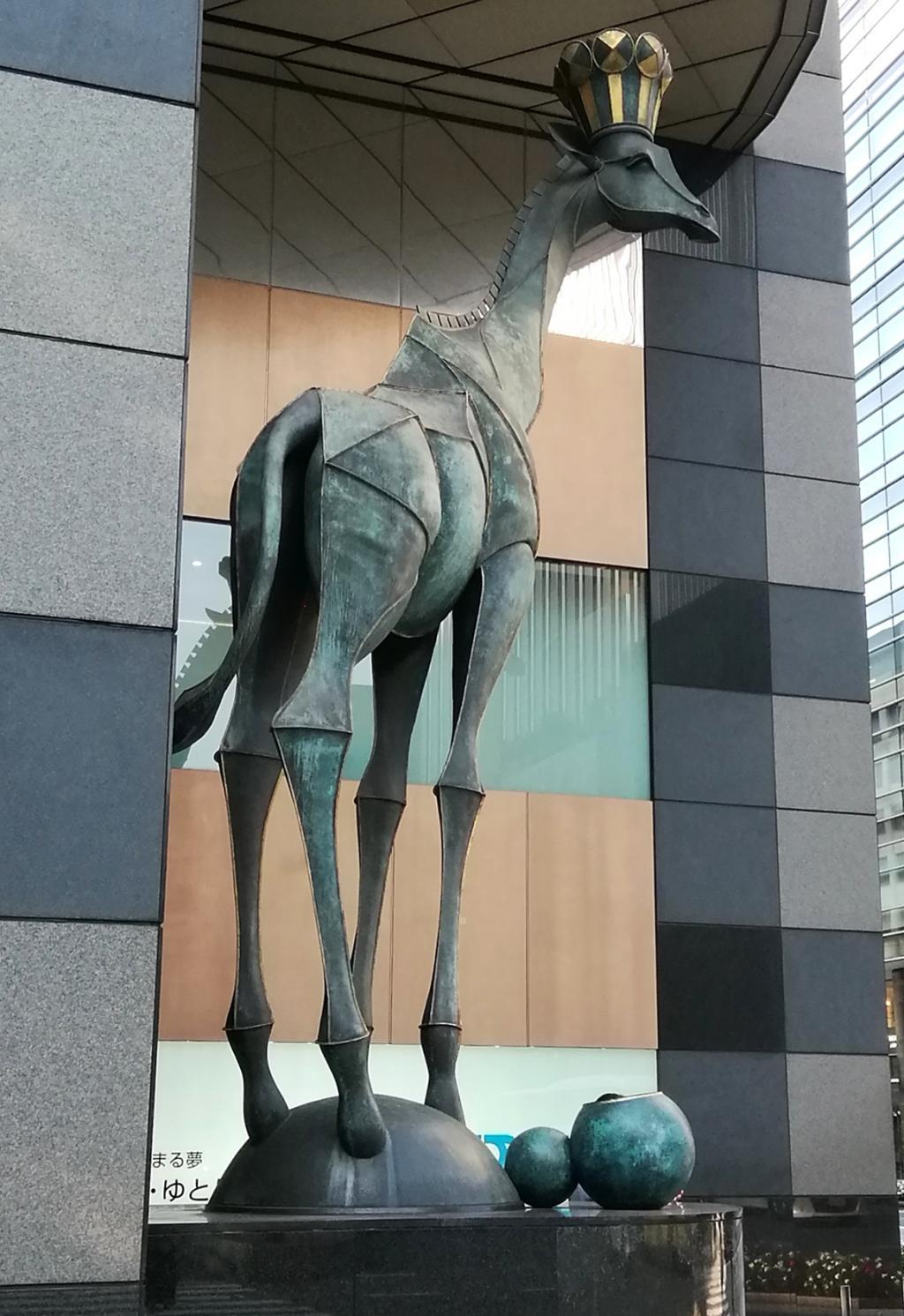  日本橋の麒麟像、八重洲のキリン像
　　～　キリン繋がり　～