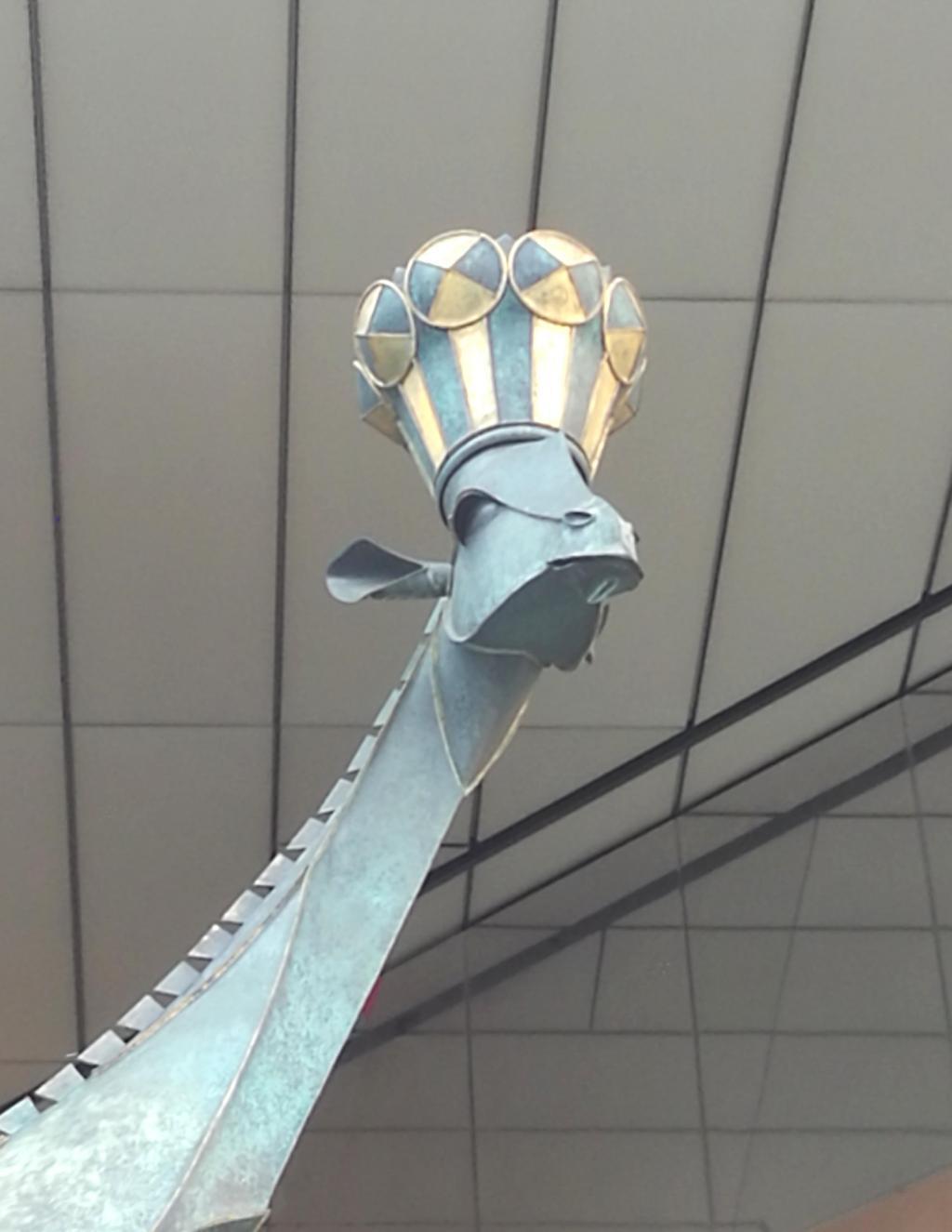  日本橋の麒麟像、八重洲のキリン像
　　～　キリン繋がり　～