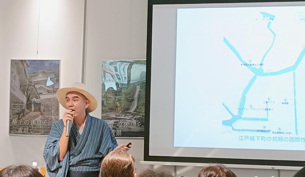 日本橋歴史アーカイブス　新野圭二郎代表理事 三重テラス12周年「日本橋歴史アーカイブス新野圭二郎氏」
「本居宣長記念館名誉館長吉田悦之氏」
～江戸城下町初期の歴史から紐解く～対談