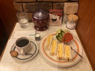 リーズナブルなモーニング THE　喫茶店　
はまの屋パーラー 日本橋本店