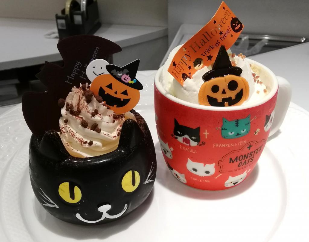 左：　パンプキン・ハロウィン　７７８円
右：　和栗のキャラメリーヌ　　７７８円 HAPPY　HALLOWEEN
　ハロウィンギフト
　　～　ブールミッシュ　銀座本店　～