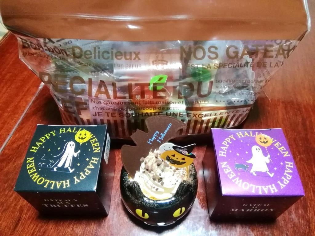 もちろん、美味しさの誘惑には勝てませんでした・・・ HAPPY　HALLOWEEN
　ハロウィンギフト
　　～　ブールミッシュ　銀座本店　～