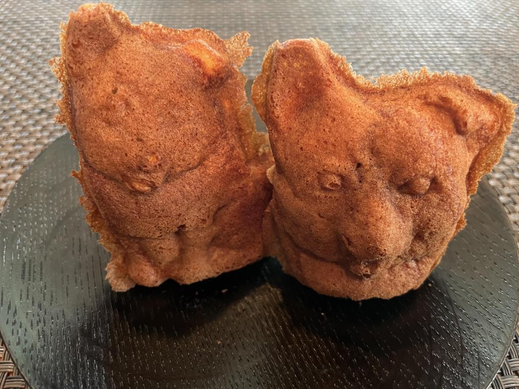  名犬チロリ人形焼