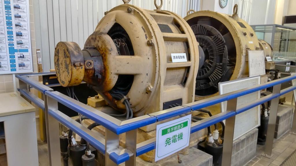  建設中？隅田川に巨大木造橋梁が。