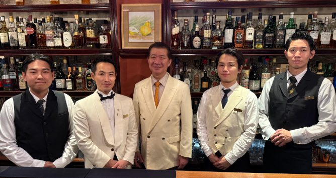  銀座を照らす八つの星
─保志雄一氏の美学とカクテルの世界