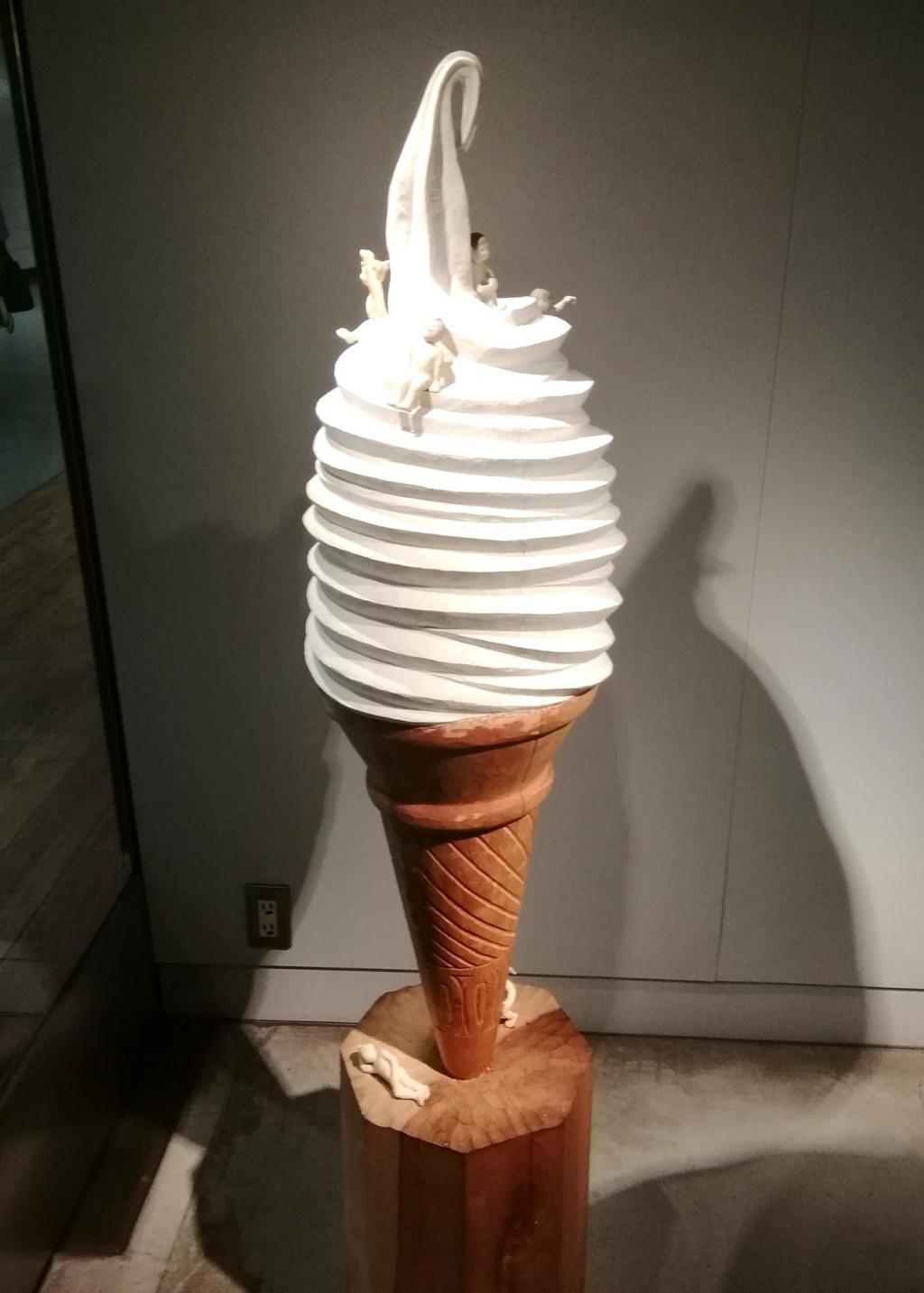 井ヶ田彩（いげた　あや）
アイス、あイス、愛ス
（冒頭画像もこちらの作品です。） 「ART　PASSAGE　TOKYO　METRO」展
　　～　メトロ銀座ギャラリー　～