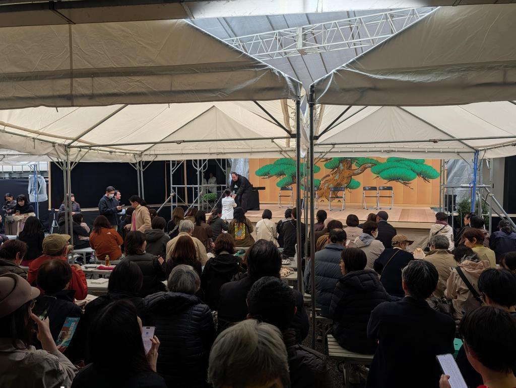 第一部　和洋楽器演奏「白衣天人」 江戸の風吹くー芝居小屋「日本橋座」開催