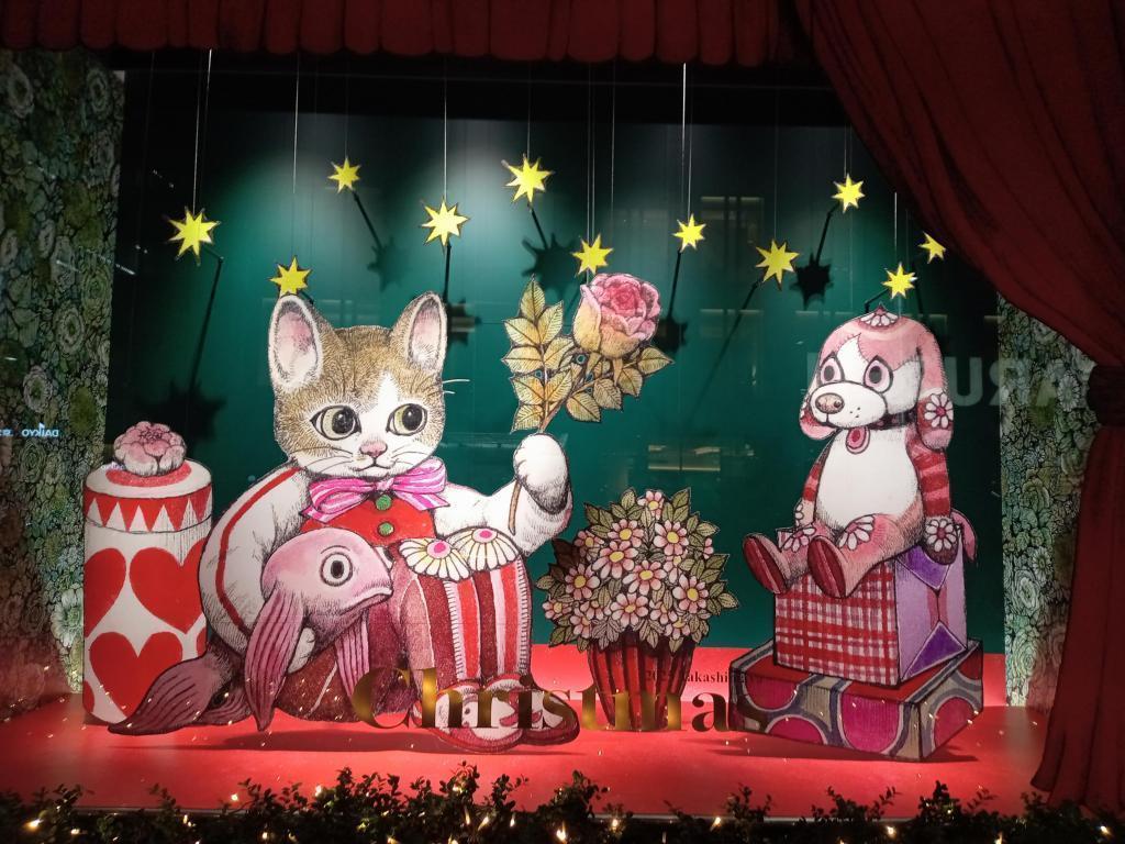  幻想的なクリスマスの世界にほっこり