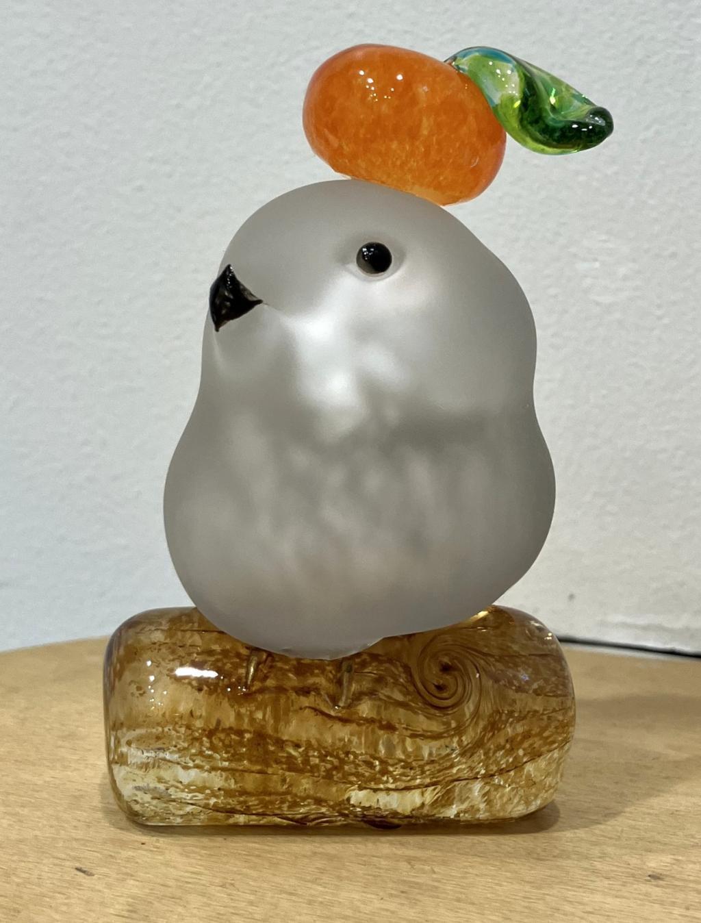 鏡もちシマエナガ
１３,２００円 Fortune in Glass
　～吉兆の形～
　　～　日本橋木屋本店 izutuki　～