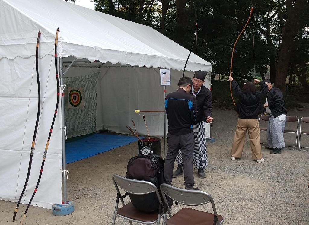 弓の試射体験や馬具の展示など 浜離宮に本物の馬が来た。