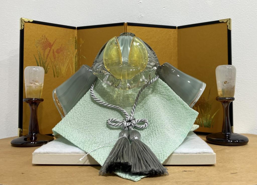 広田ちゆき　作
硝子兜　翠
４９,５００円 ガラスと陶器の雛兜展
　　～　日本橋木屋本店 izutuki　～