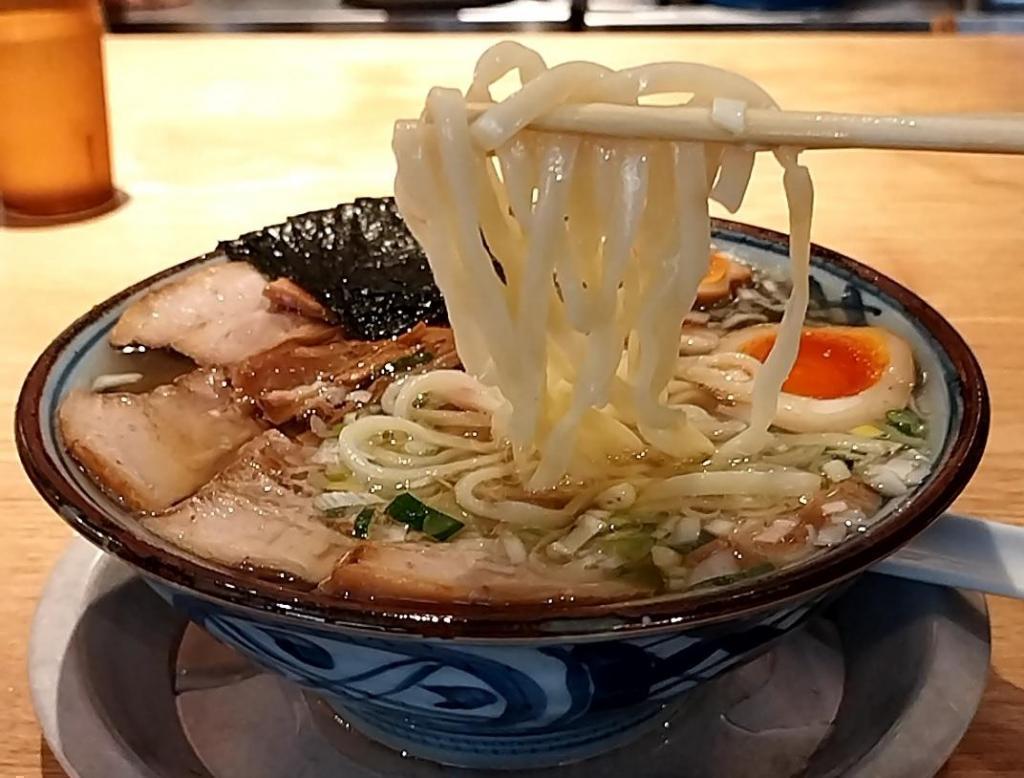  ＜ミシュラン ビブグルマン ４年連続掲載！＞　
銀座＆新橋【はるちゃんラーメン】