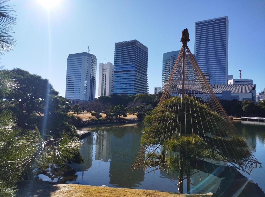  新春！新年の初めは都立庭園でお正月
「浜離宮で華やかなお正月」