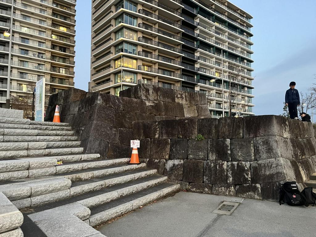 突如石垣があります ふらっと「晴海ふ頭公園」に行ってみた