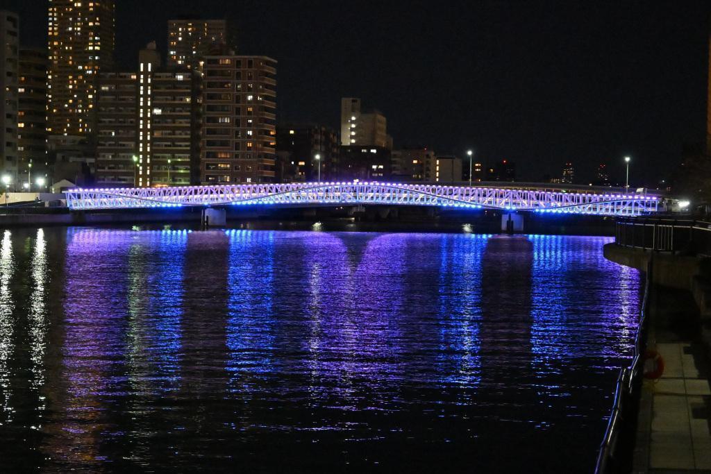 An Evening Walk Along Chuo Ward’s Waterfront