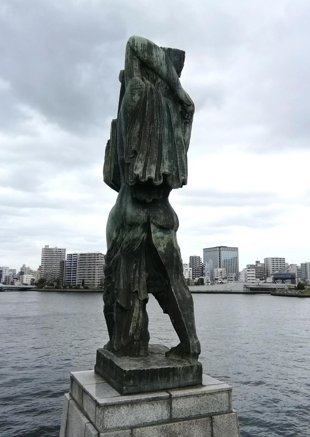 メッセンジャー像 東京タワーと東京スカイツリーを求めて
　隅田川９橋を遡上します　④
　　～　中央大橋　～