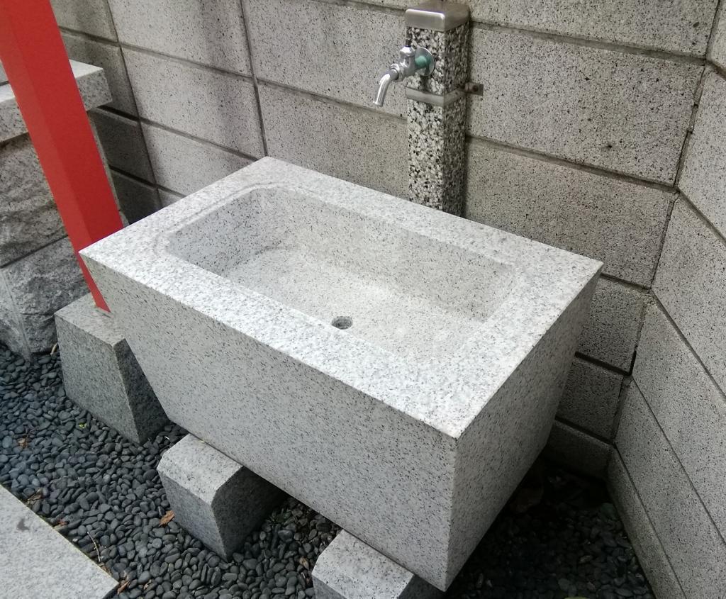 橘神社 神社の手水鉢・手水舎　前編
　　～　中央区内の神社　まとめ　③　～