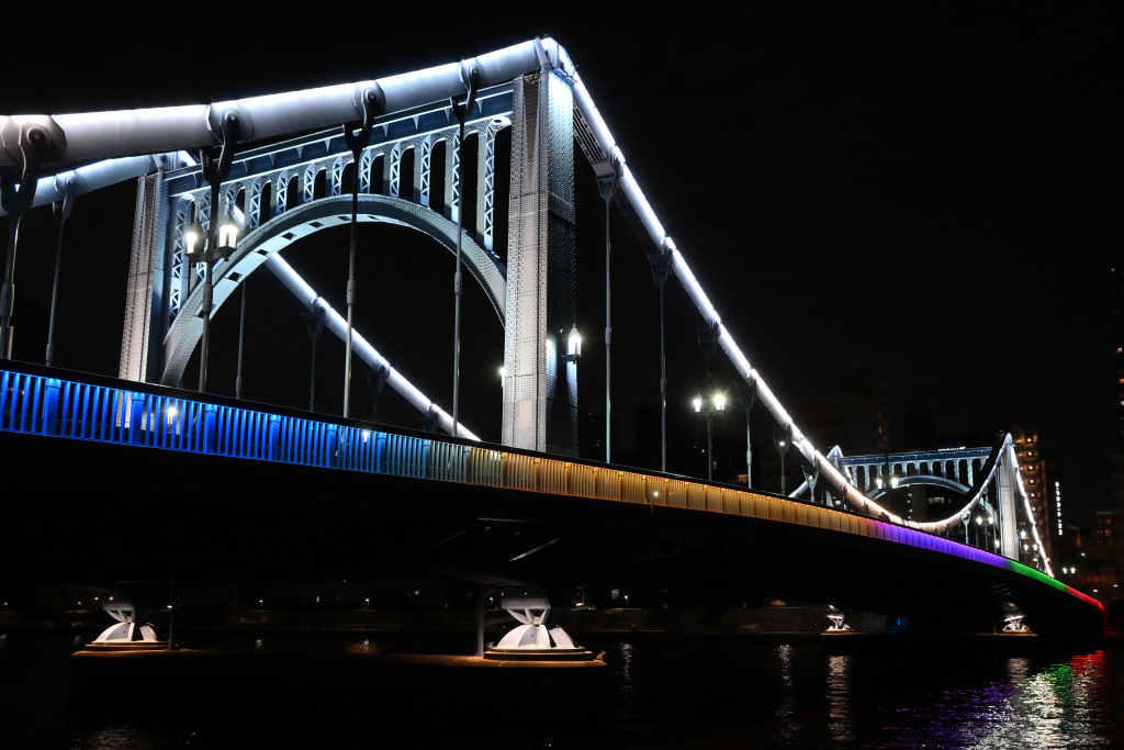  Bridges over the Sumida River Lit in Olympic Colors