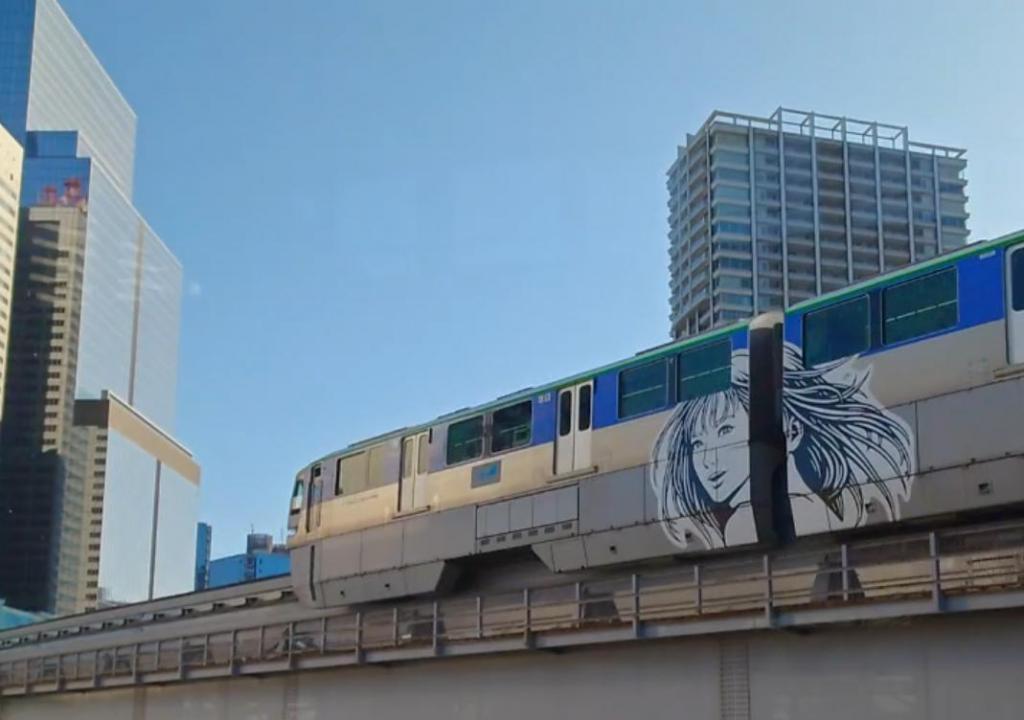 2026年11月まで東京モノレール・東京パノラマラインでHogaleeラッピングトレインが運行中。 【中央区が気になる界隈】解体を静かに待つ女神(日本橋エリア)