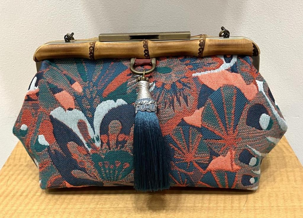 プルミエール　（Premier）
１１３,３００円 春薫る　L'odeur de kyoto　展
　　～　日本橋木屋本店 izutuki　～