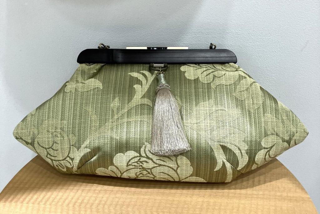 ルネ　（Lune）
１１３,３００円 春薫る　L'odeur de kyoto　展
　　～　日本橋木屋本店 izutuki　～