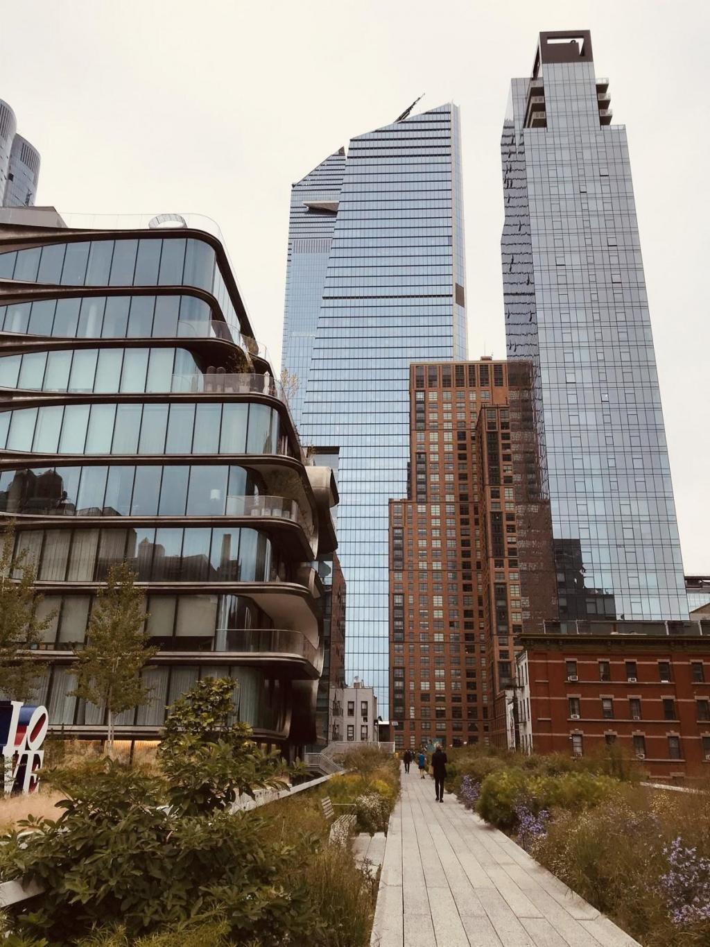 KK線は将来Tokyo Sky Corridor（東京スカイコリドー）に 銀座の上空で朝RUN＆ヨガ・昼マルシェ・夜ライブ＆シネマ
4/25,26の旧KK線にて開催‼️