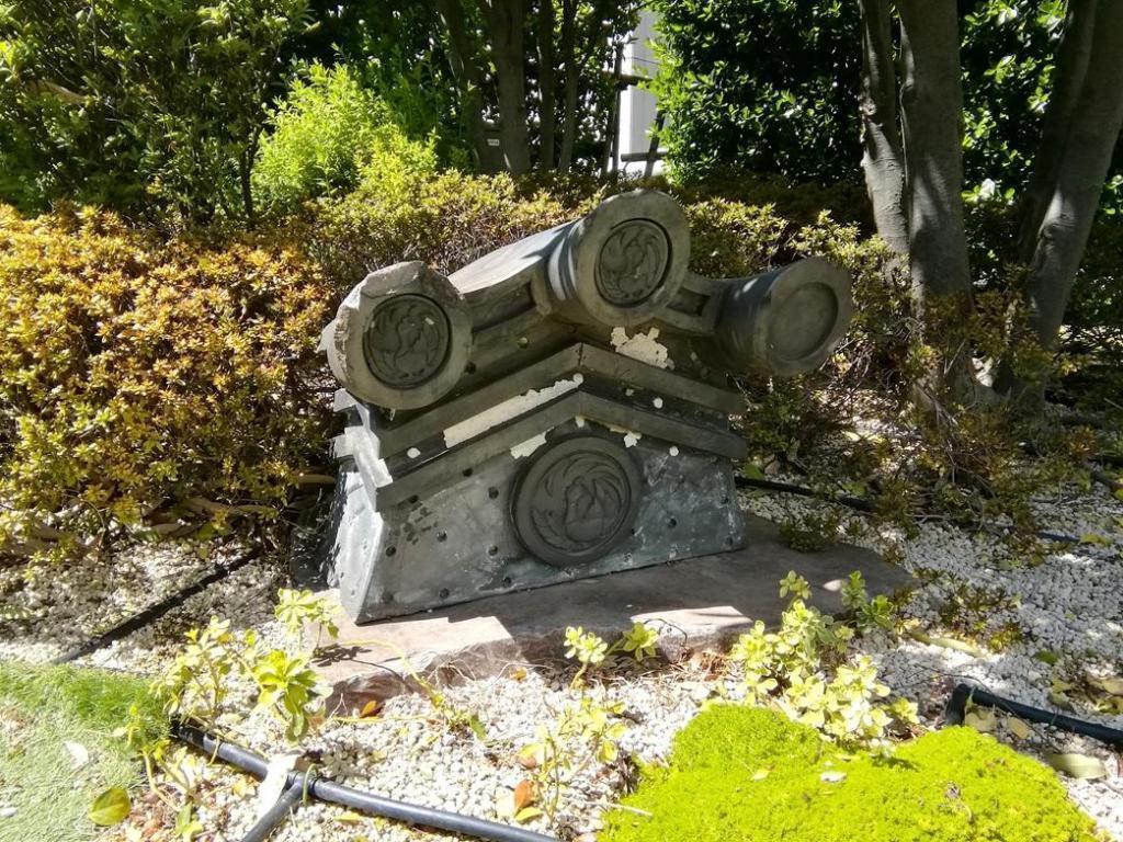 鬼瓦（右） 歌舞伎座屋上庭園　前編