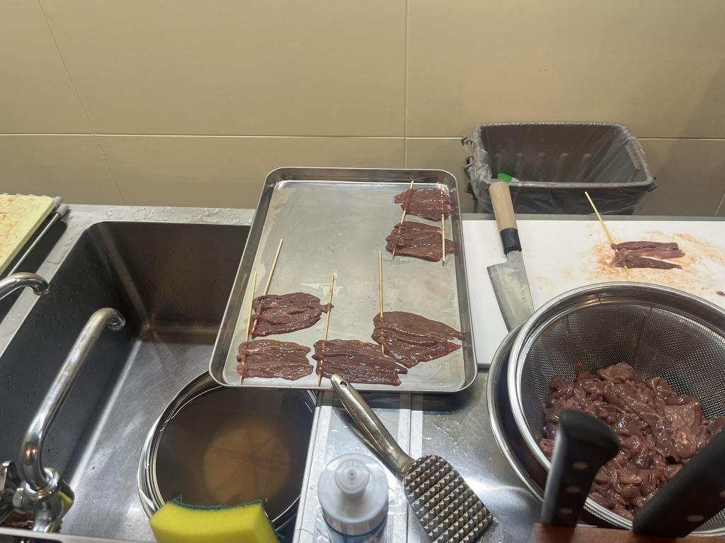 調理風景 月島名物レバーフライを探索・・もはや絶滅・・？　Part4