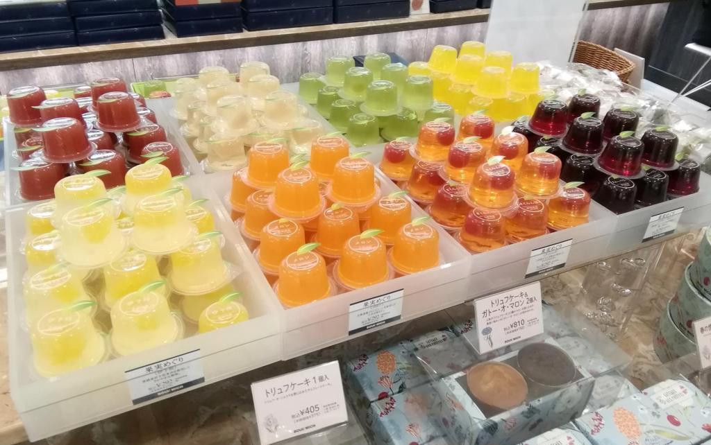  果実めぐりリニューアル
　＆　桃の涼菓・フルーツの涼菓
　　～　ブールミッシュ　銀座本店　～