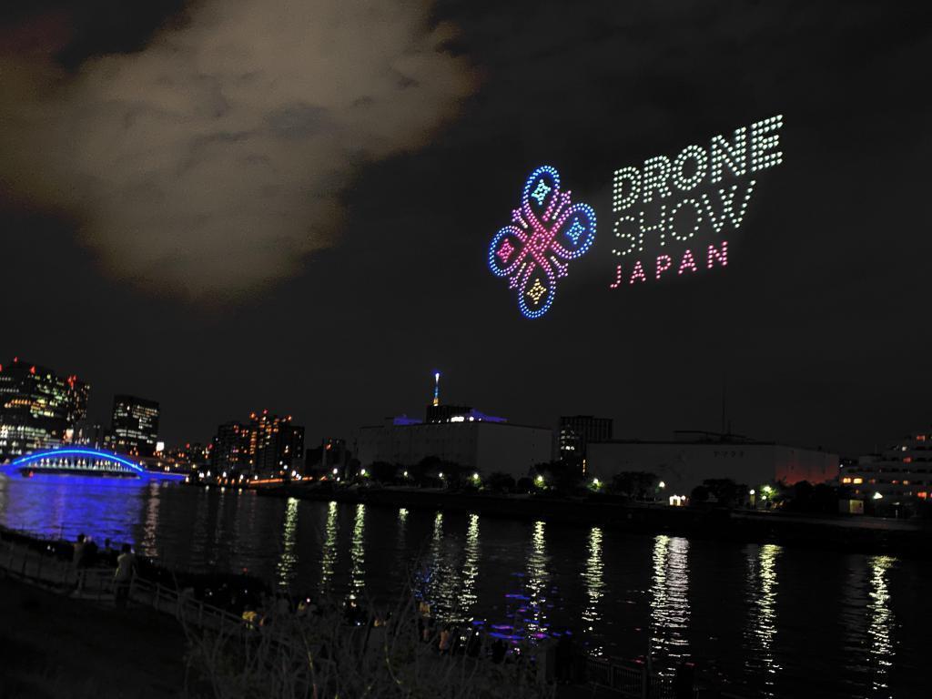  「仮面ライダーアギト」のドローンショー